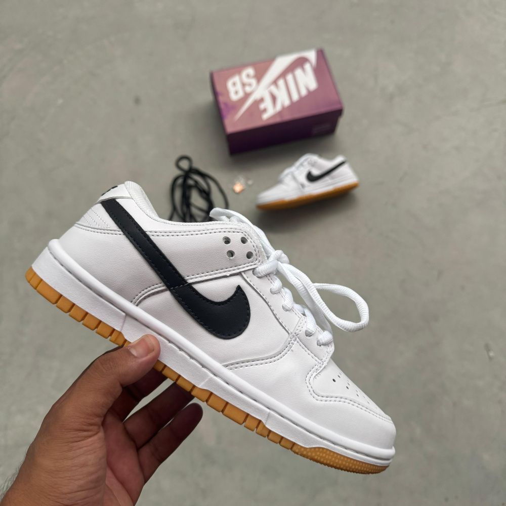 Tênis SB Dunk Low - Branco Luxo