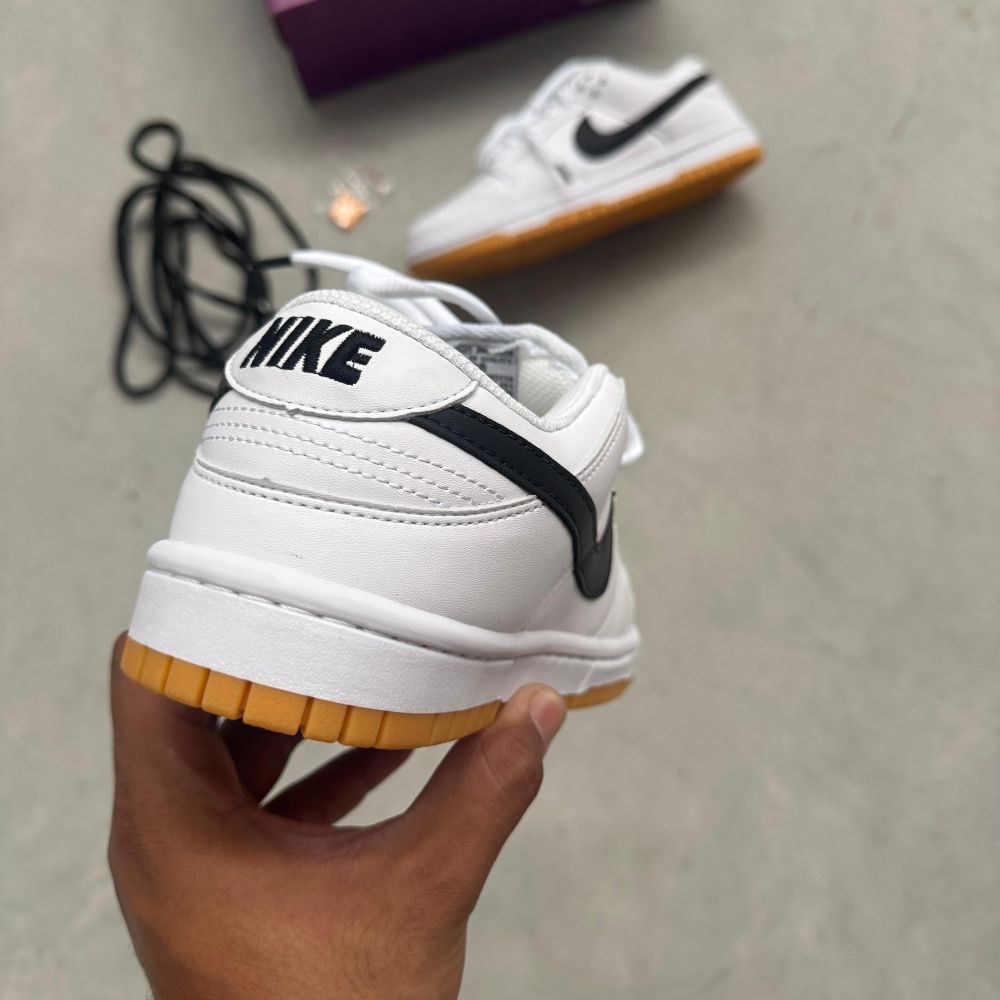 Tênis SB Dunk Low - Branco Luxo